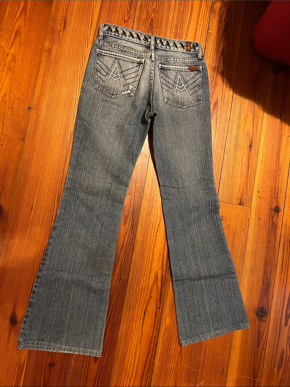 Women's Rare 7 For All  Mankind Blue Jeans with embroidery and Velvet ribbon bel